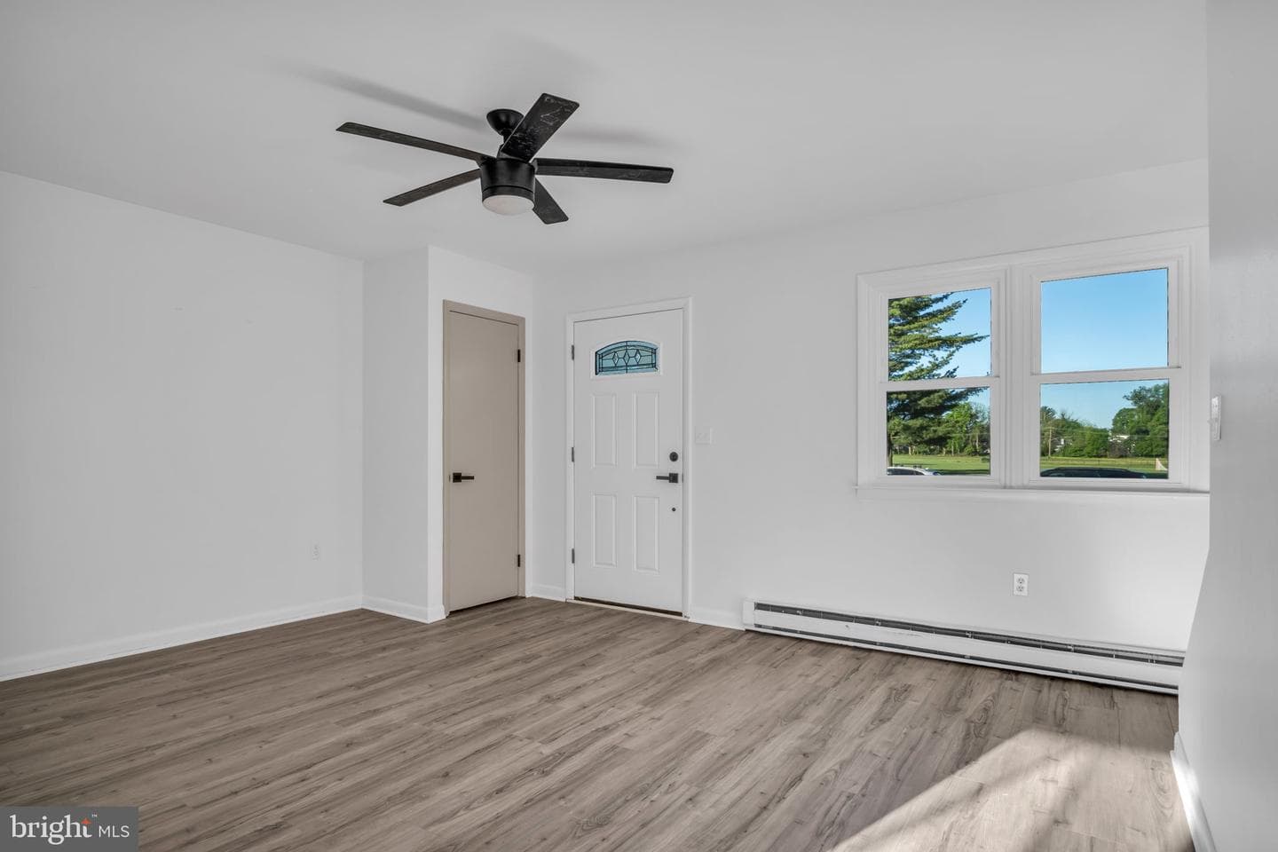 522 Hammond Avenue photo 4