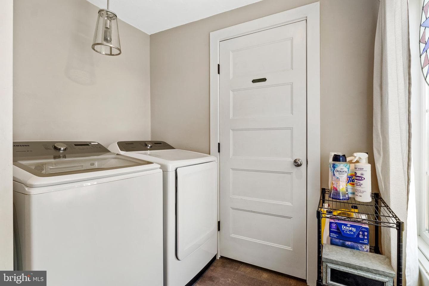 551 E Walnut Street photo 16