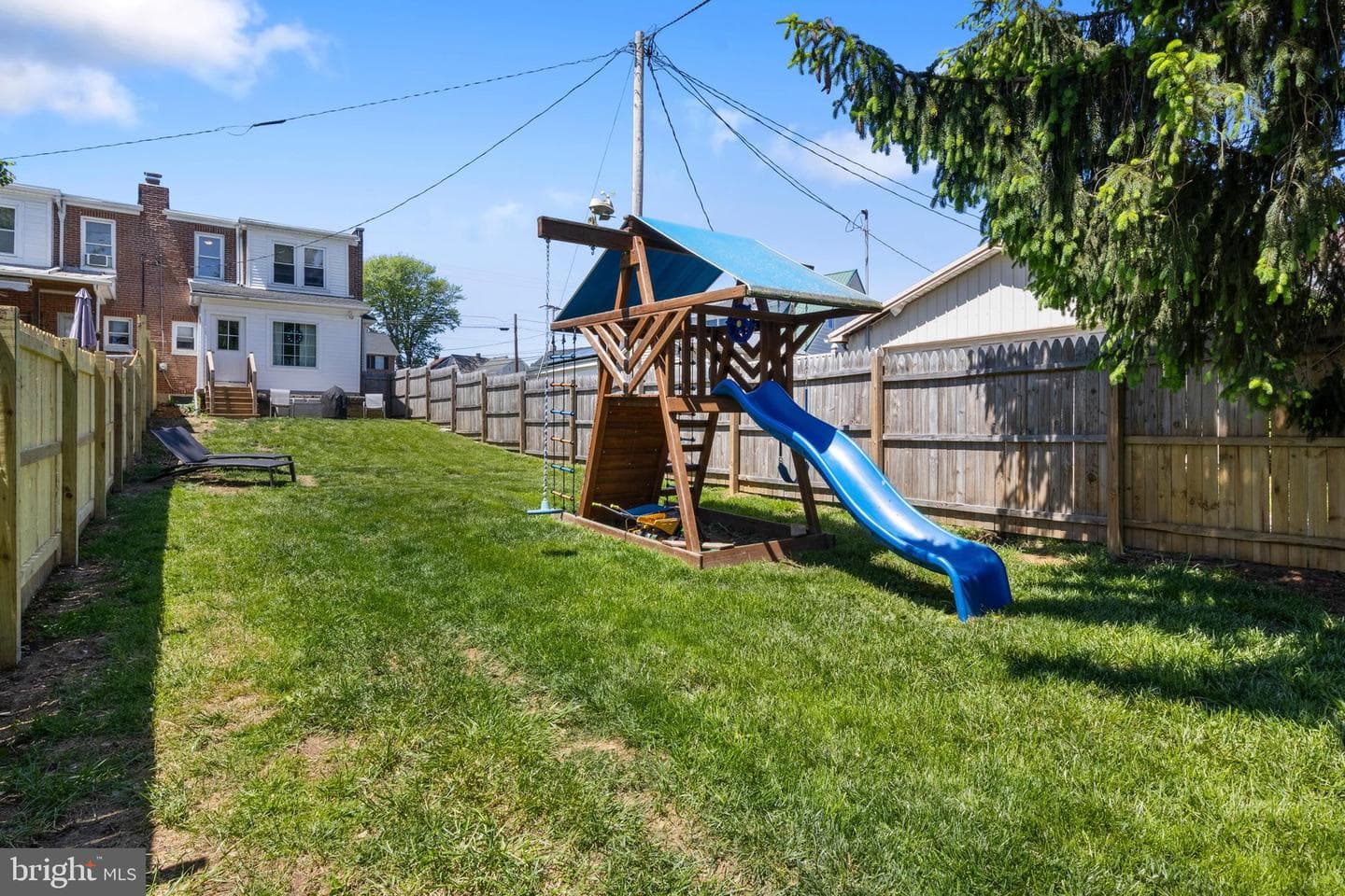 551 E Walnut Street photo 30