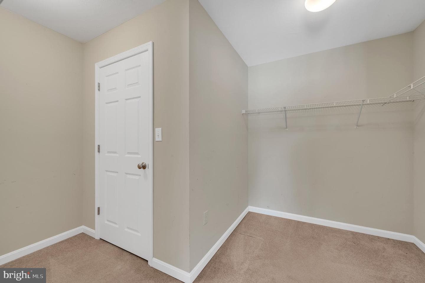 735 Washington Avenue photo 19