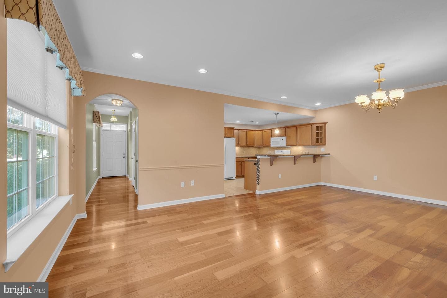 735 Washington Avenue photo 3