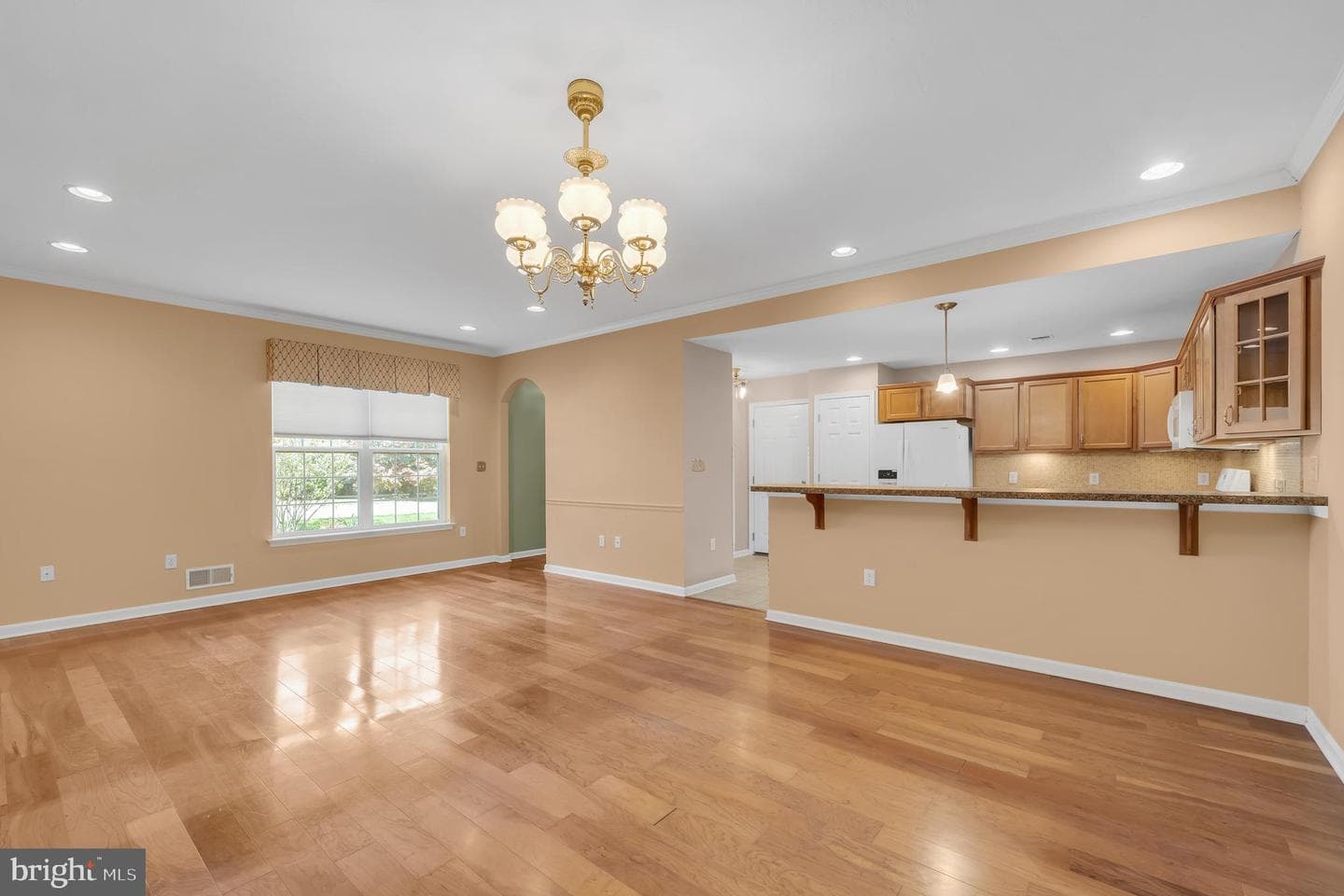 735 Washington Avenue photo 6