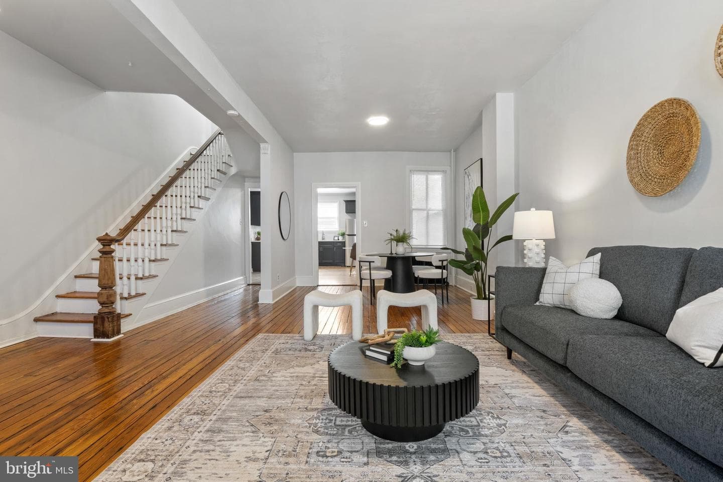 240 W Philadelphia Street photo 18