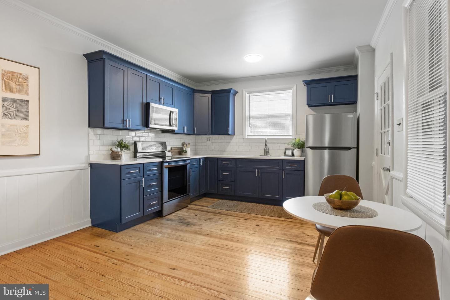 240 W Philadelphia Street photo 2