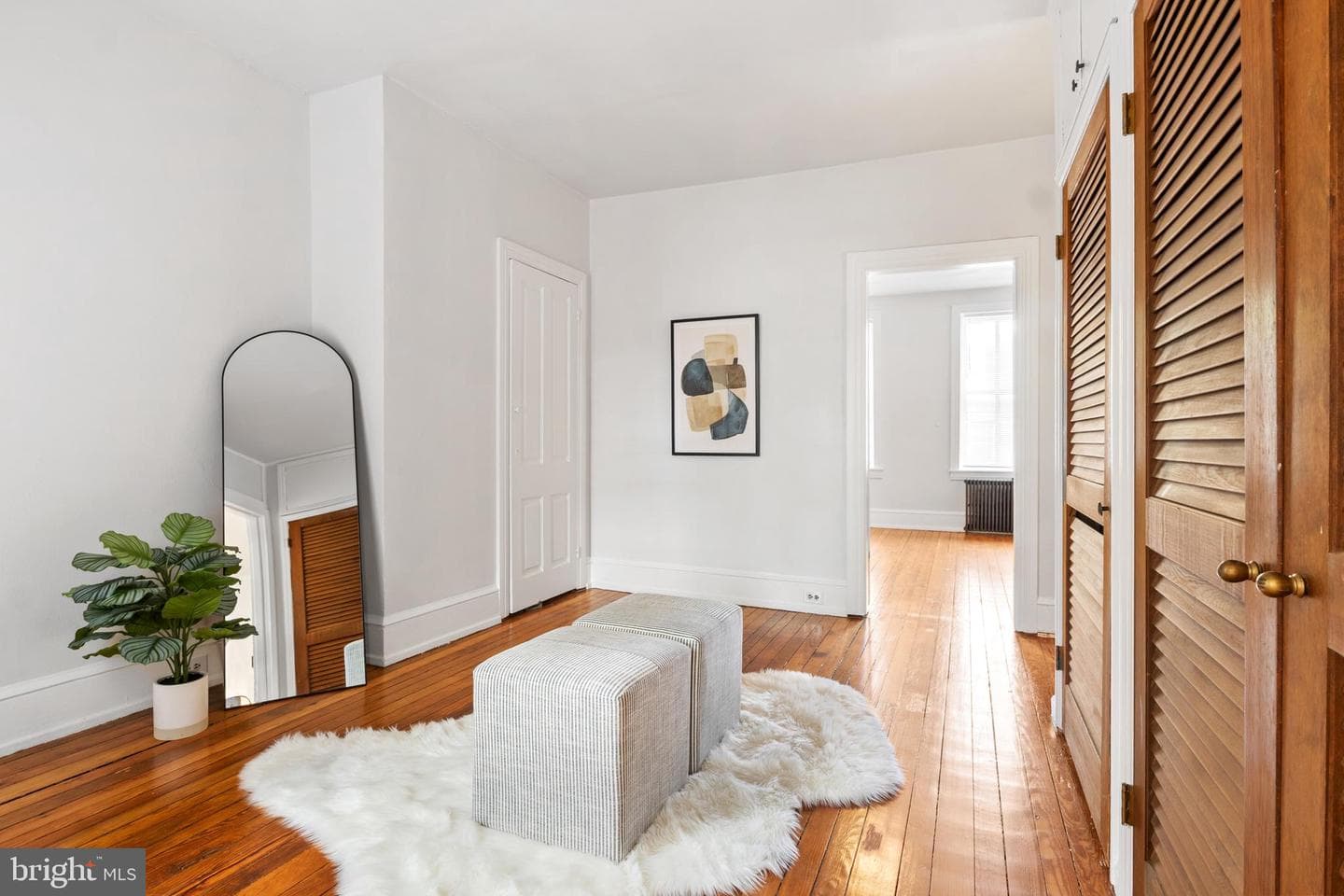 240 W Philadelphia Street photo 23
