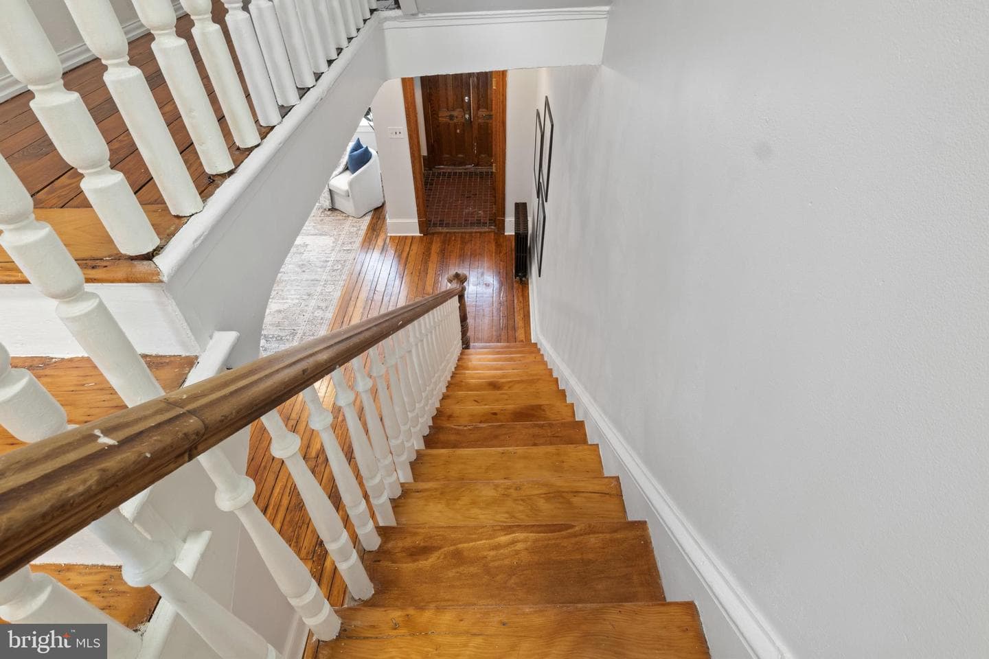 240 W Philadelphia Street photo 32
