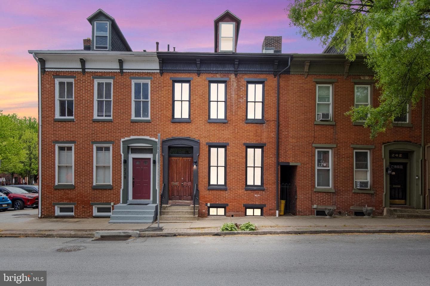 240 W Philadelphia Street photo 36