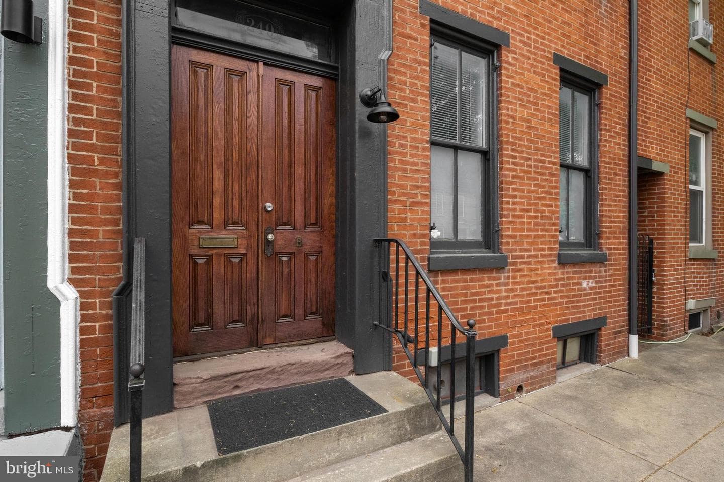 240 W Philadelphia Street photo 38