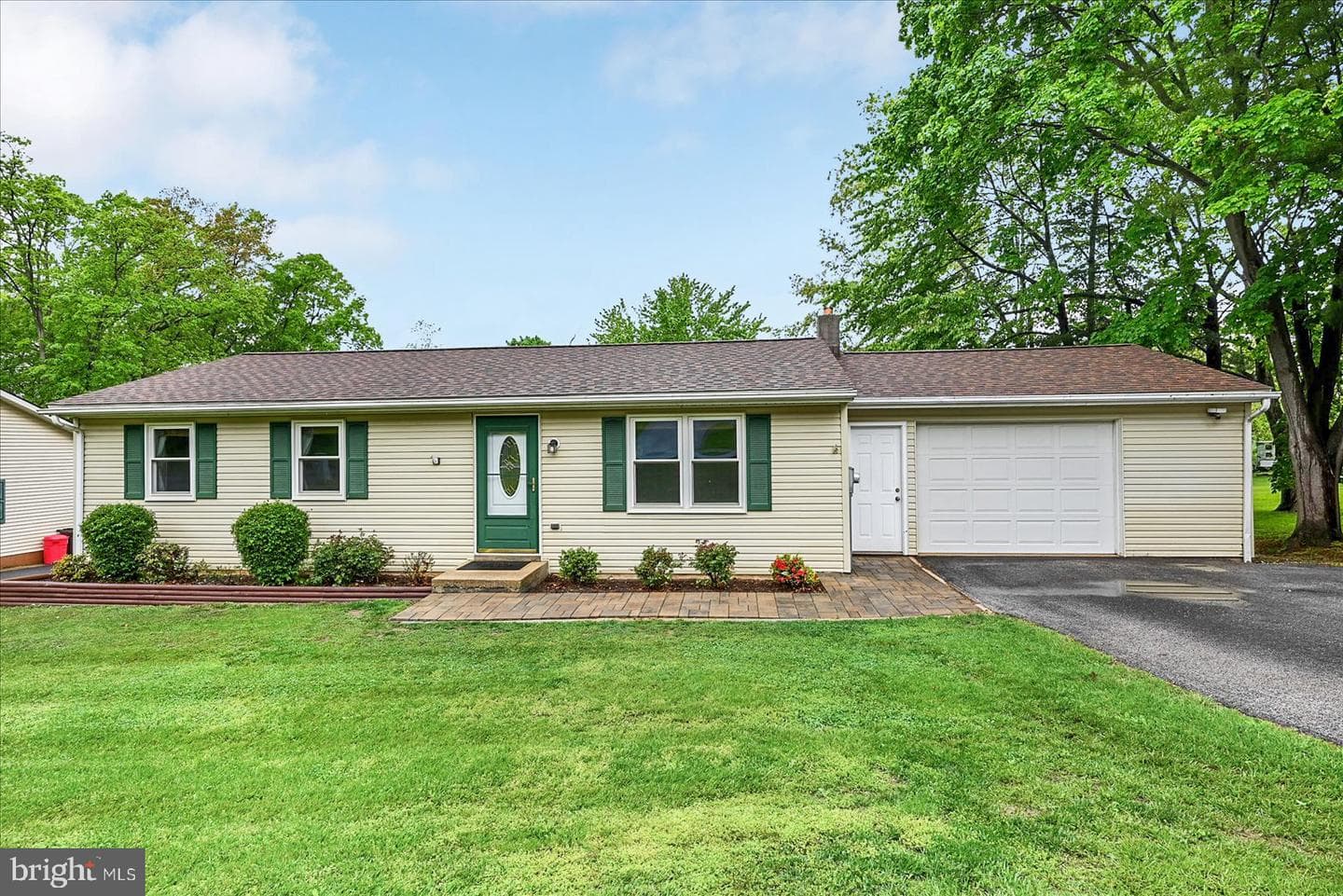 3015 Acorn Lane photo 4