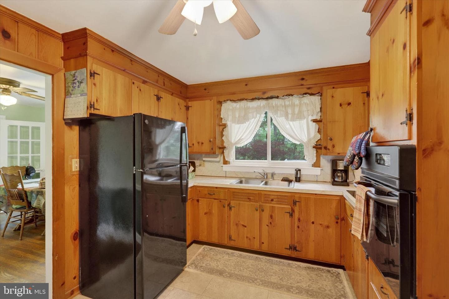 7982 W High Rock Road W photo 3