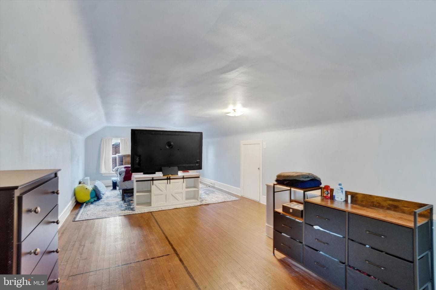 3070 W Market Street photo 22