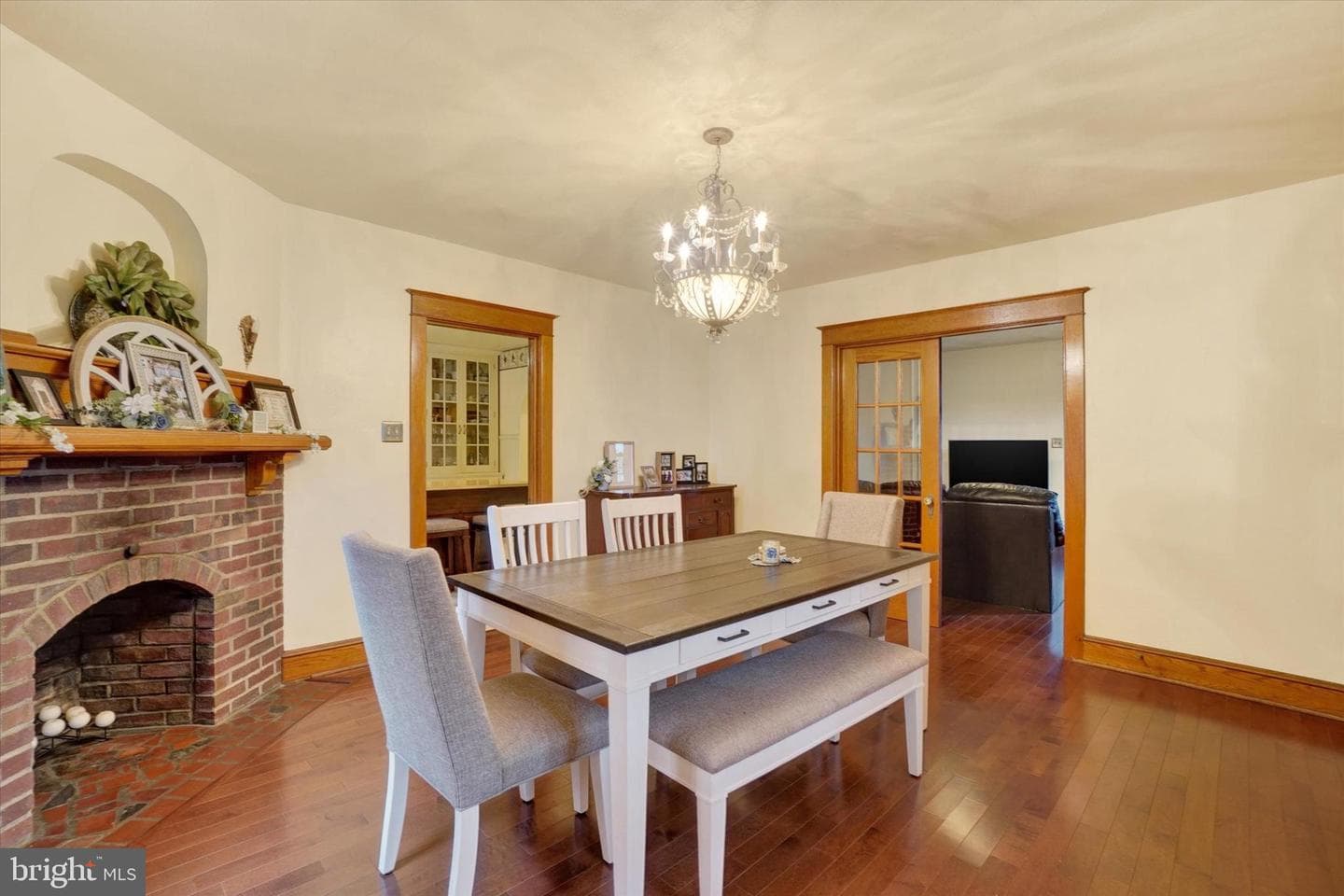 3070 W Market Street photo 3