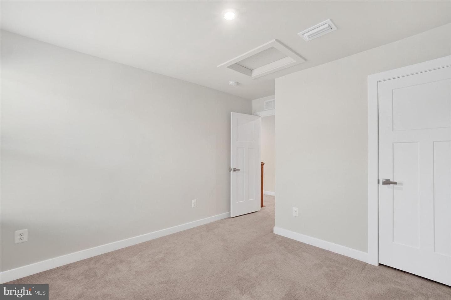 66 Lady Harrington Drive photo 25
