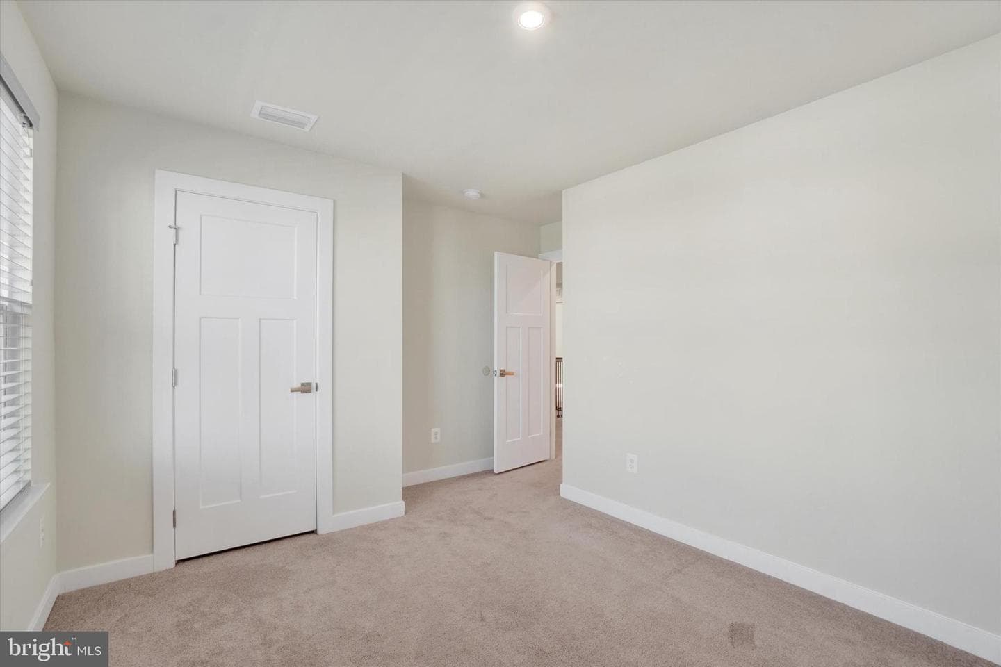 66 Lady Harrington Drive photo 27