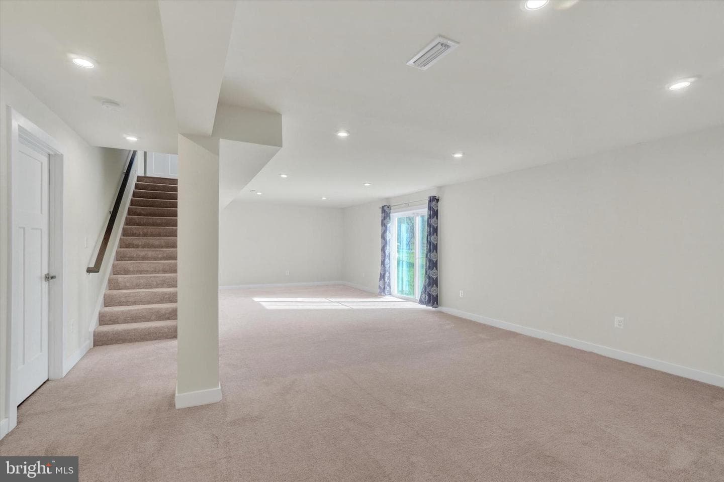 66 Lady Harrington Drive photo 28