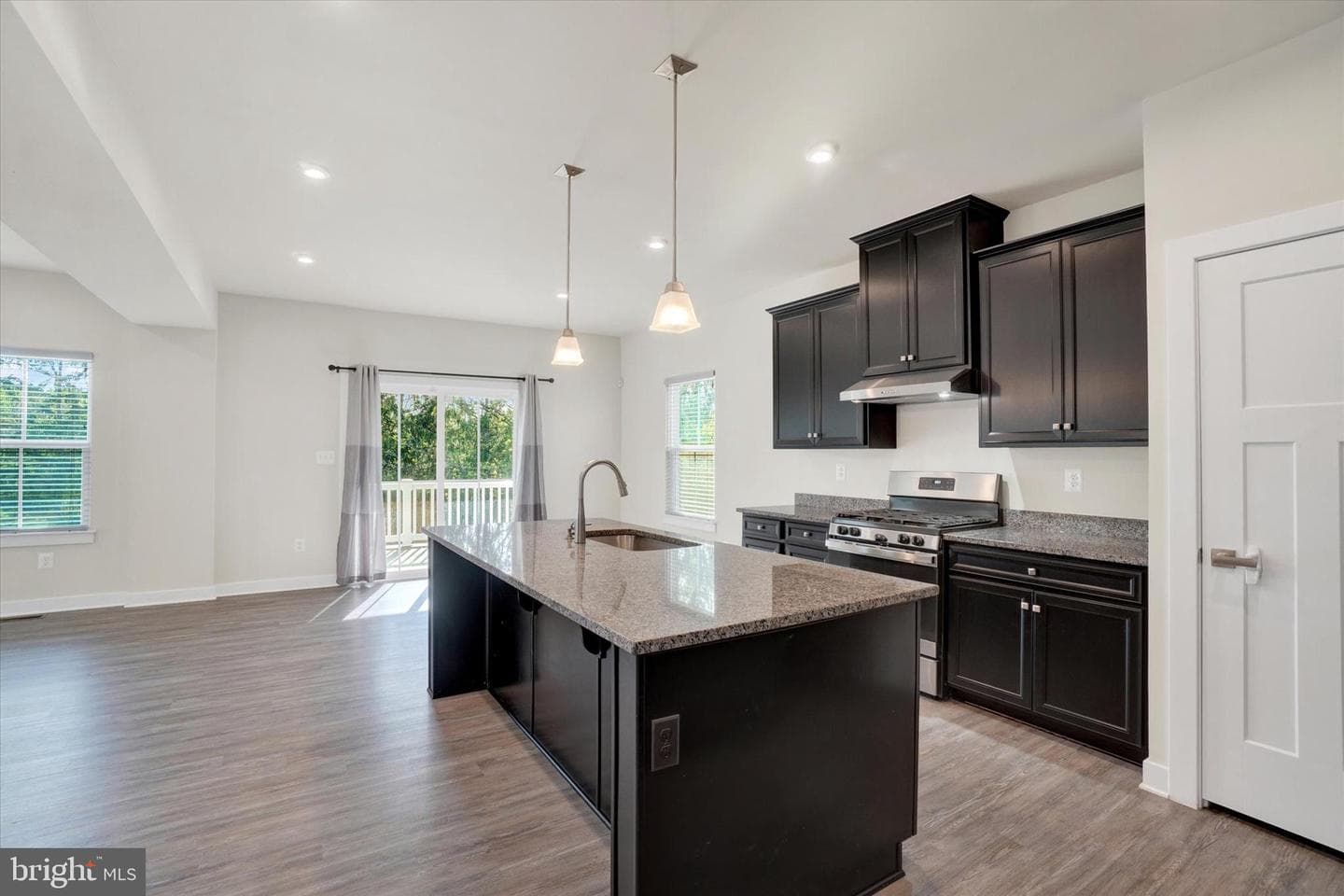 66 Lady Harrington Drive photo 5