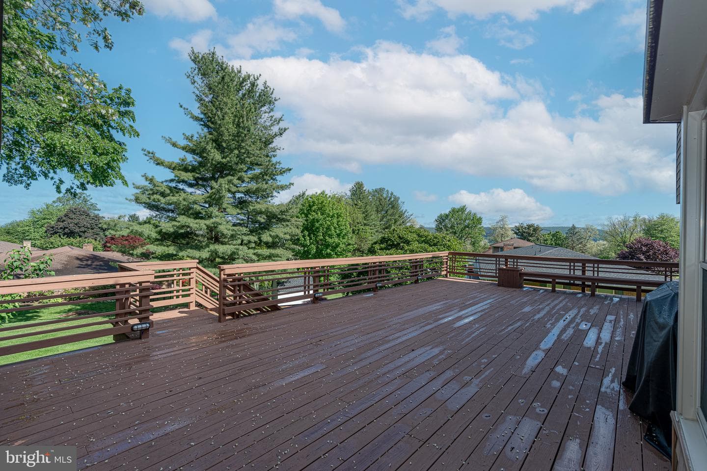 3515 Harrowgate Road photo 11