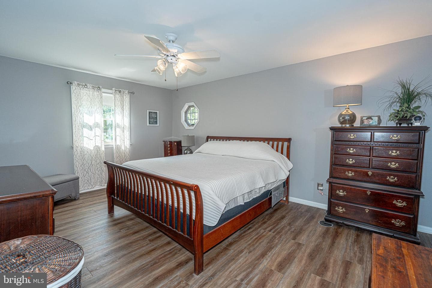 3515 Harrowgate Road photo 26