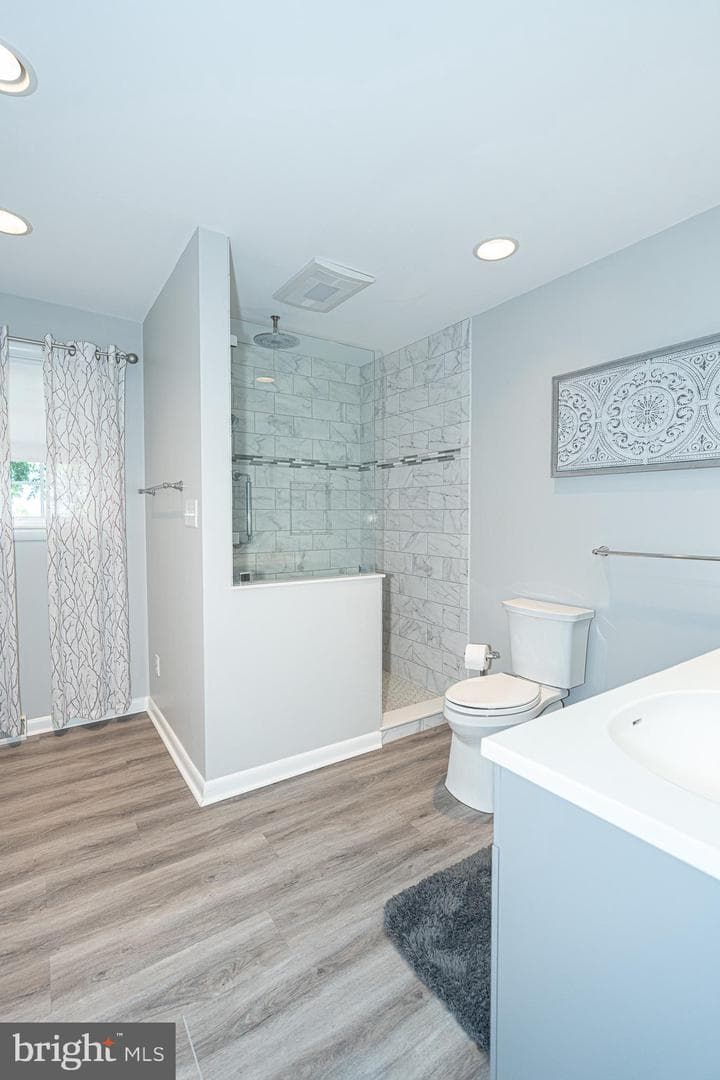 3515 Harrowgate Road photo 29