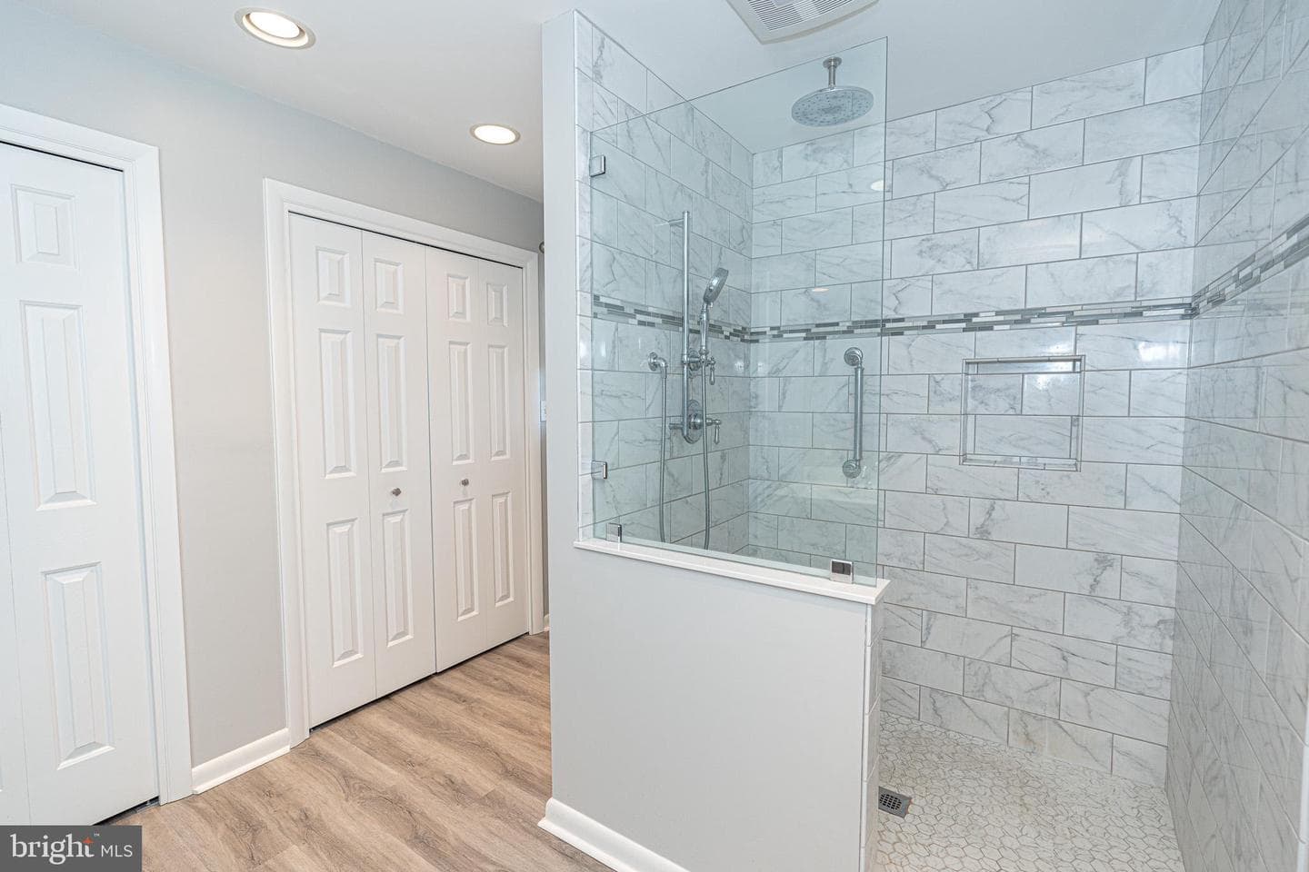 3515 Harrowgate Road photo 31
