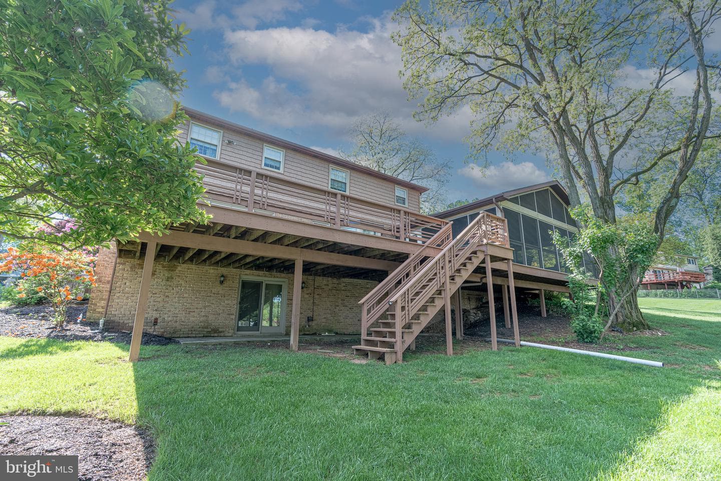3515 Harrowgate Road photo 5