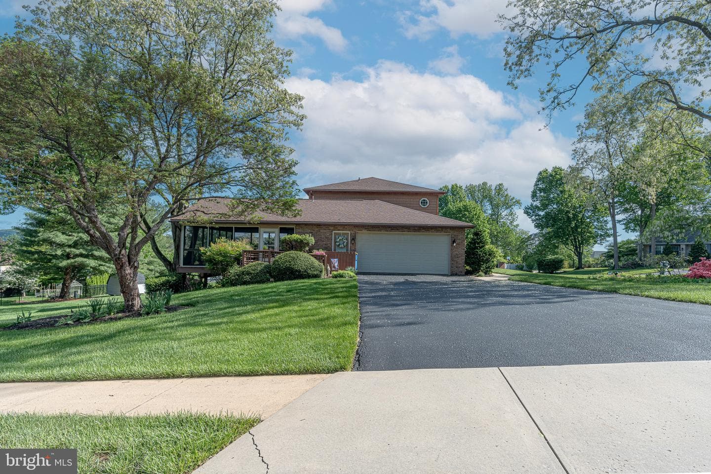 3515 Harrowgate Road photo 8