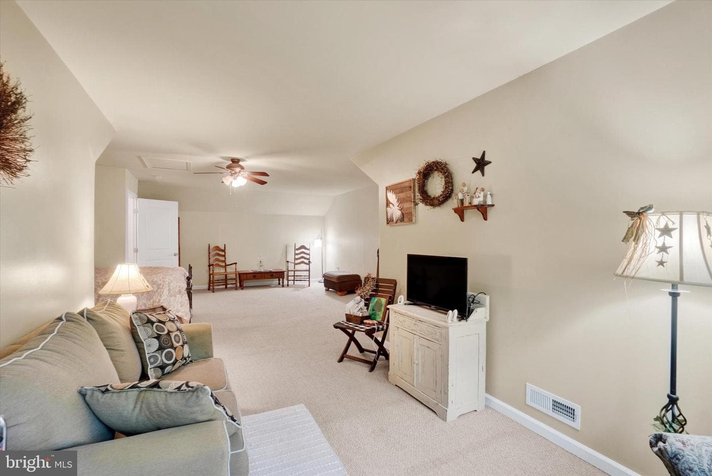540 Bridle Path photo 24