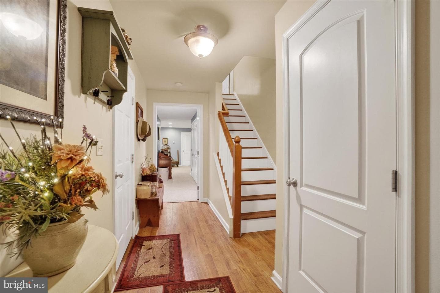 540 Bridle Path photo 3