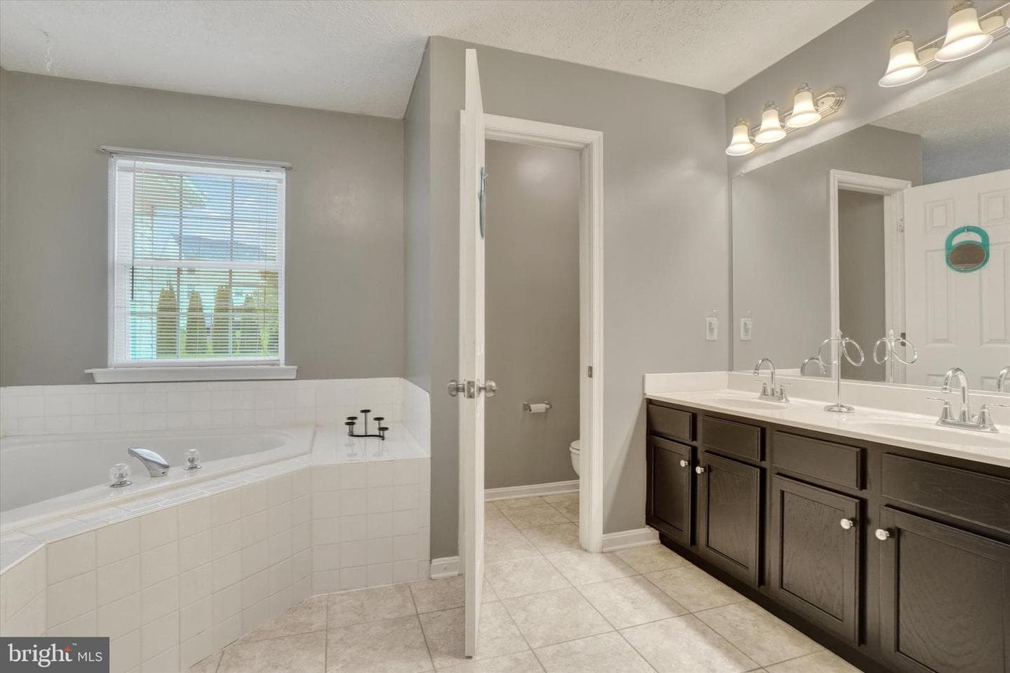 1205 Cranberry Lane W photo 23