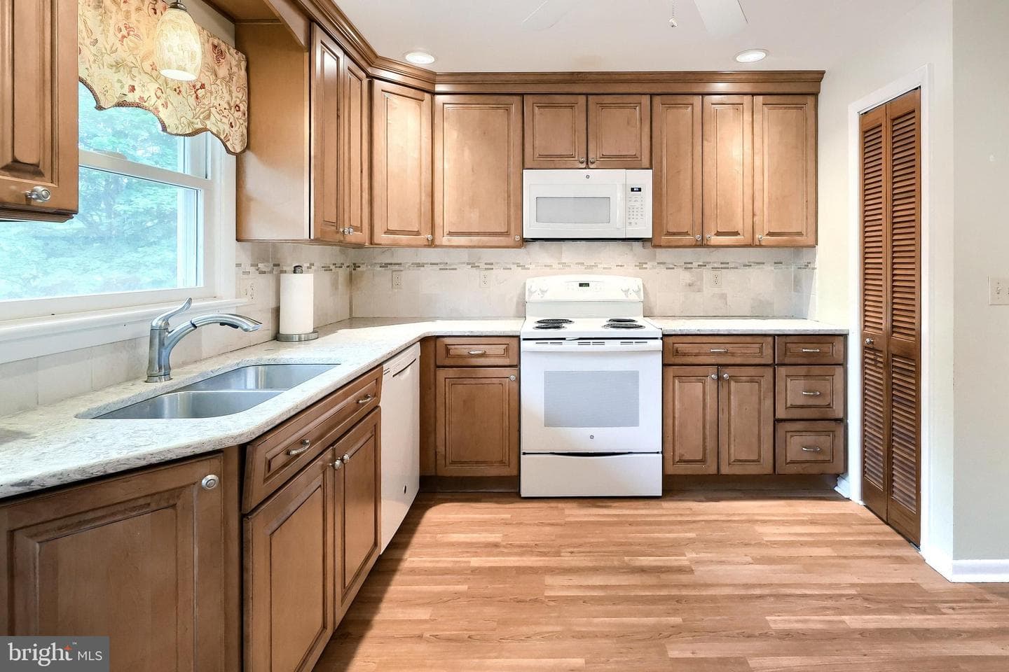1840 Lilac Road photo 15