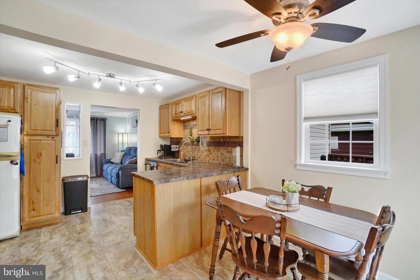 3020 Lark Drive photo 8