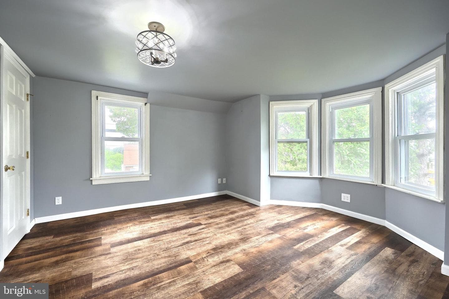 2040 Grandview Road photo 26