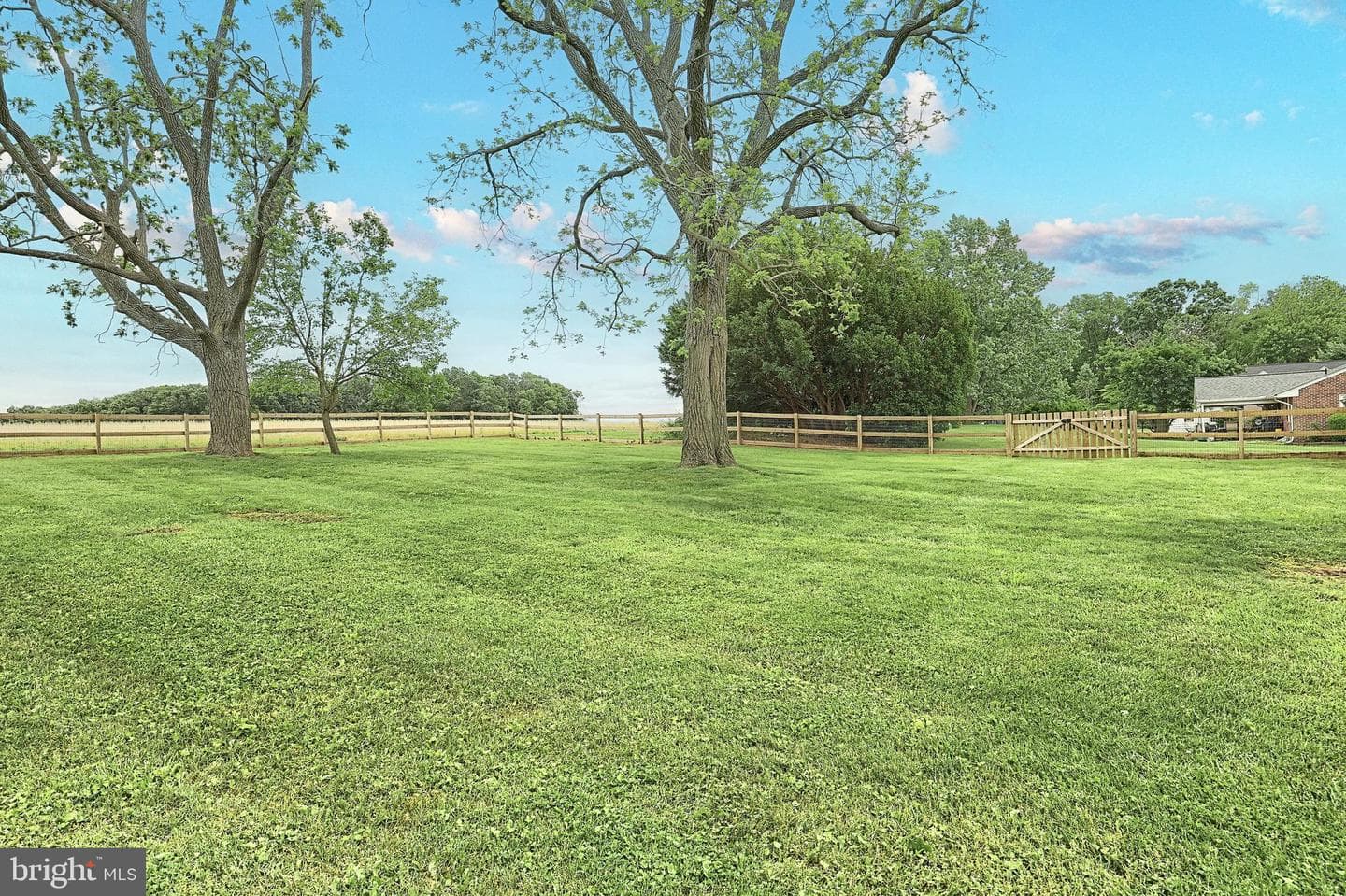 2040 Grandview Road photo 45