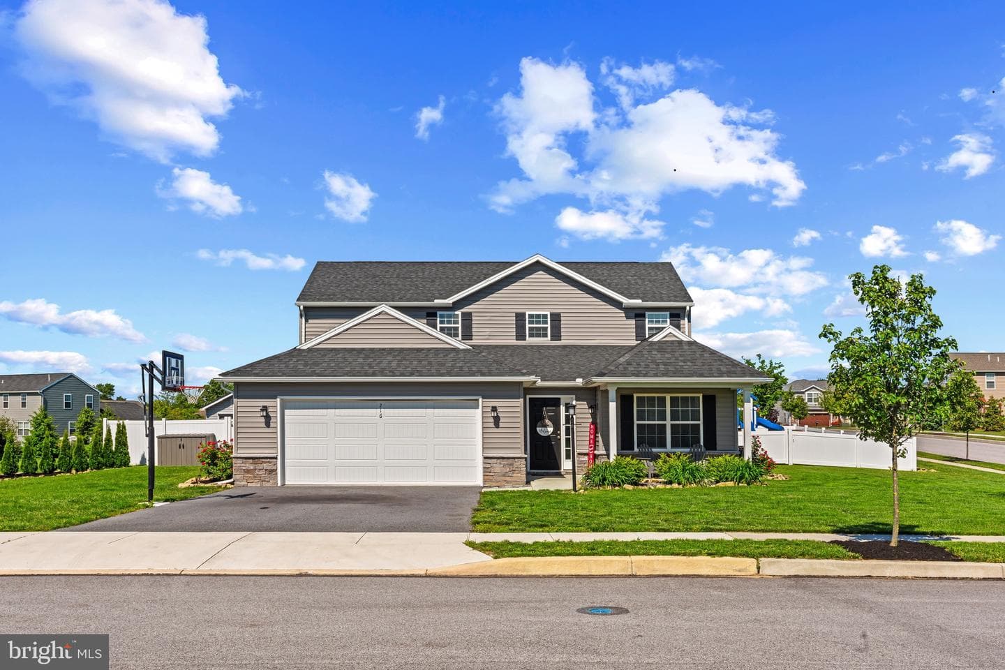 216 Eagle Road photo 2