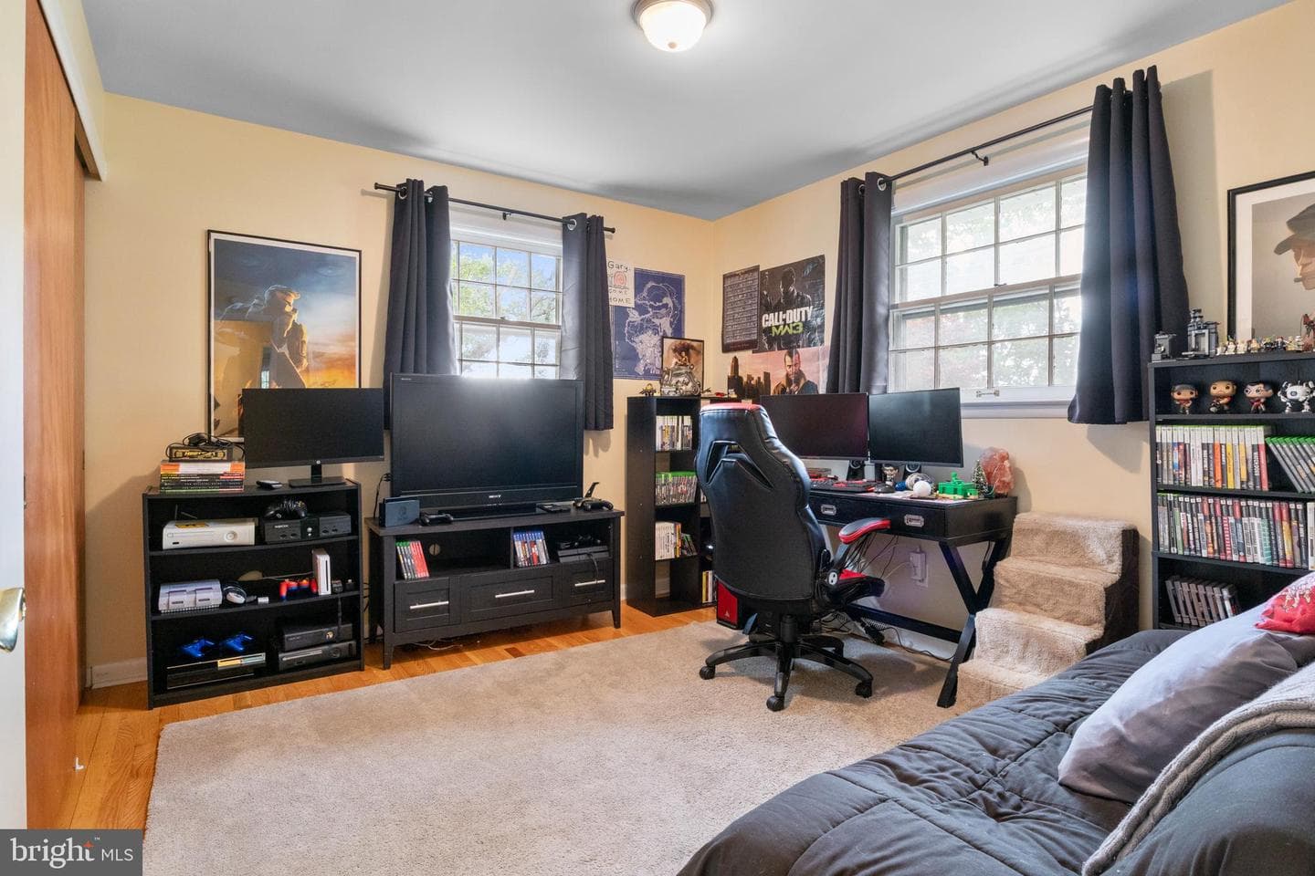 2648 Cambridge Road photo 24