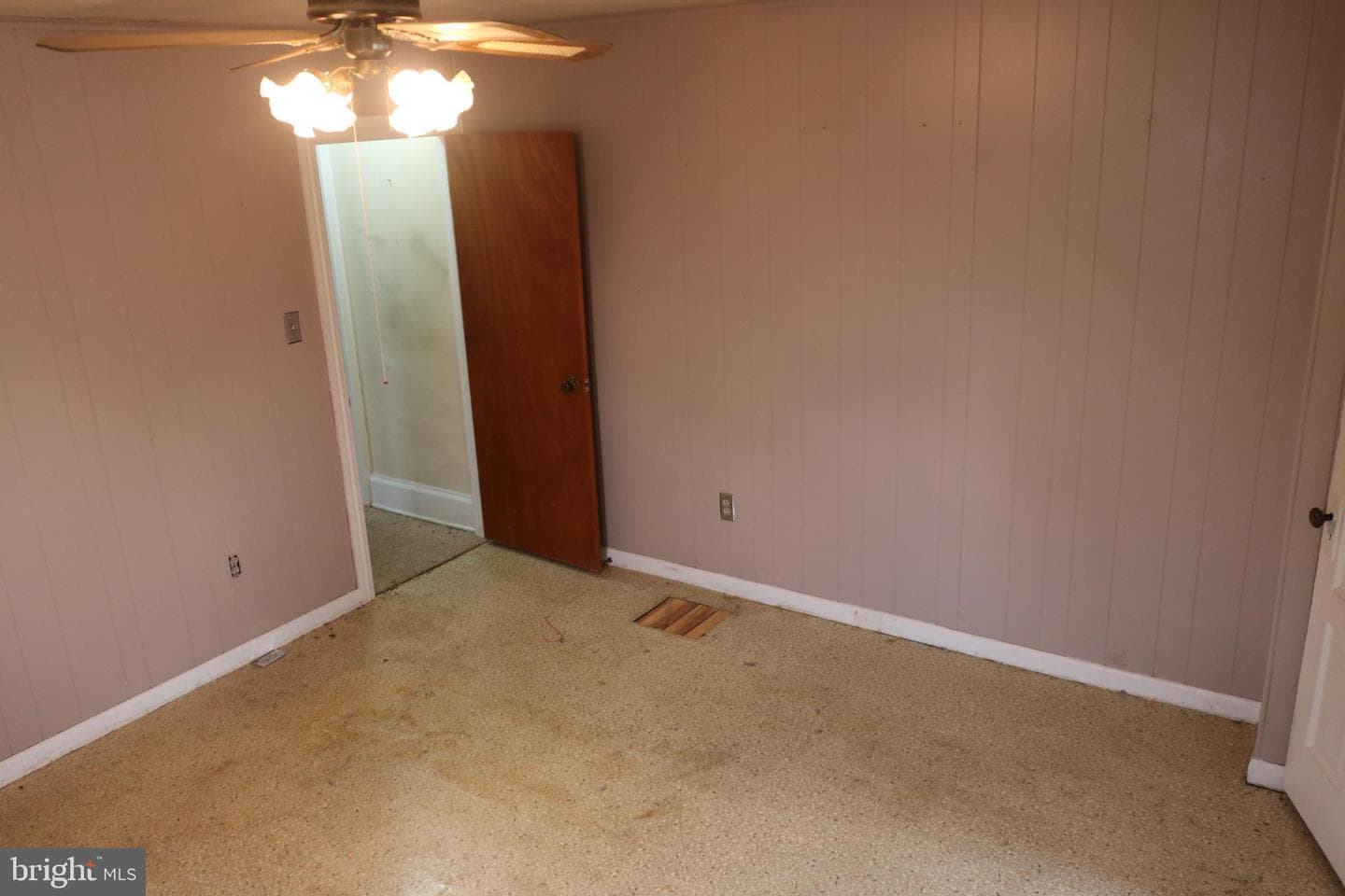 85 South Street photo 18