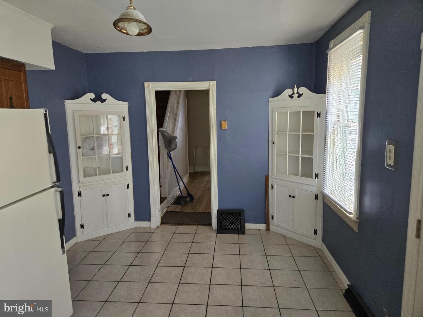 1151 E King Street photo 2