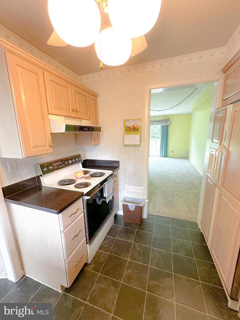737 Hardwick Place photo 8