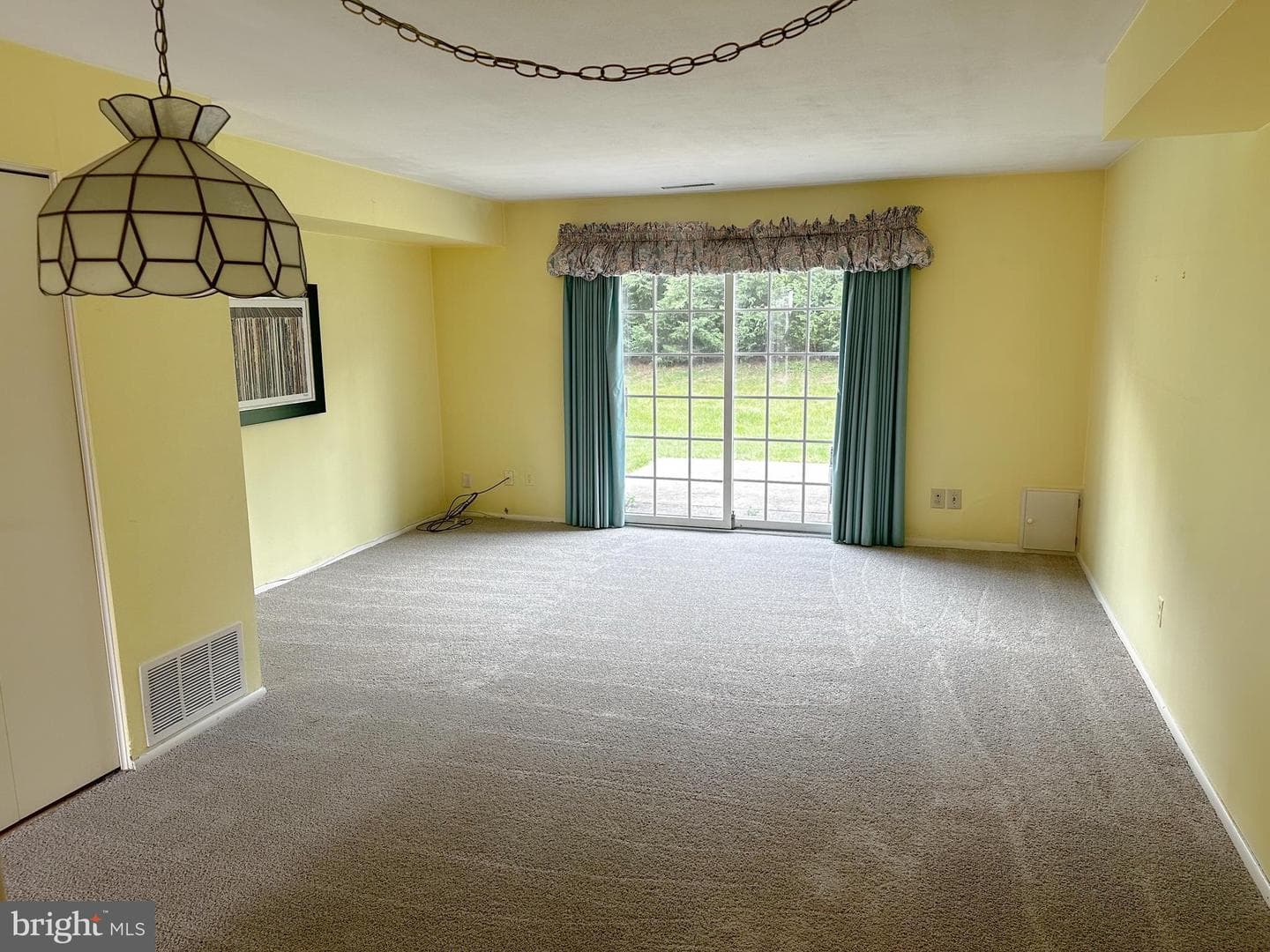 737 Hardwick Place photo 9