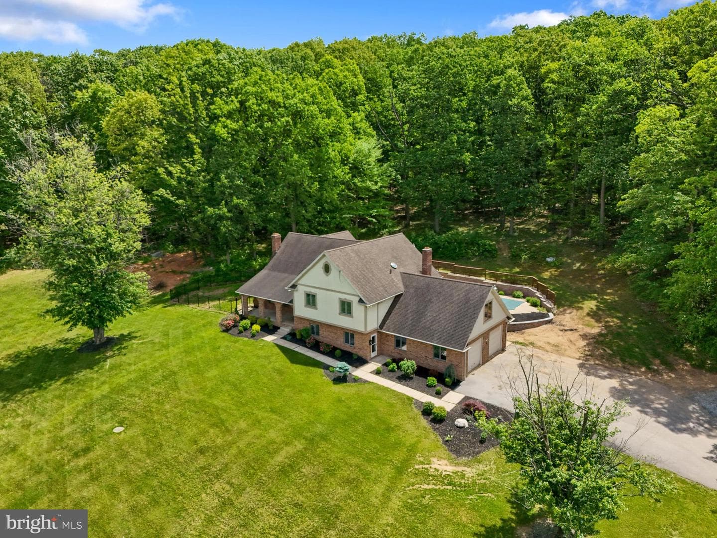 2855 Springwood Road photo 2