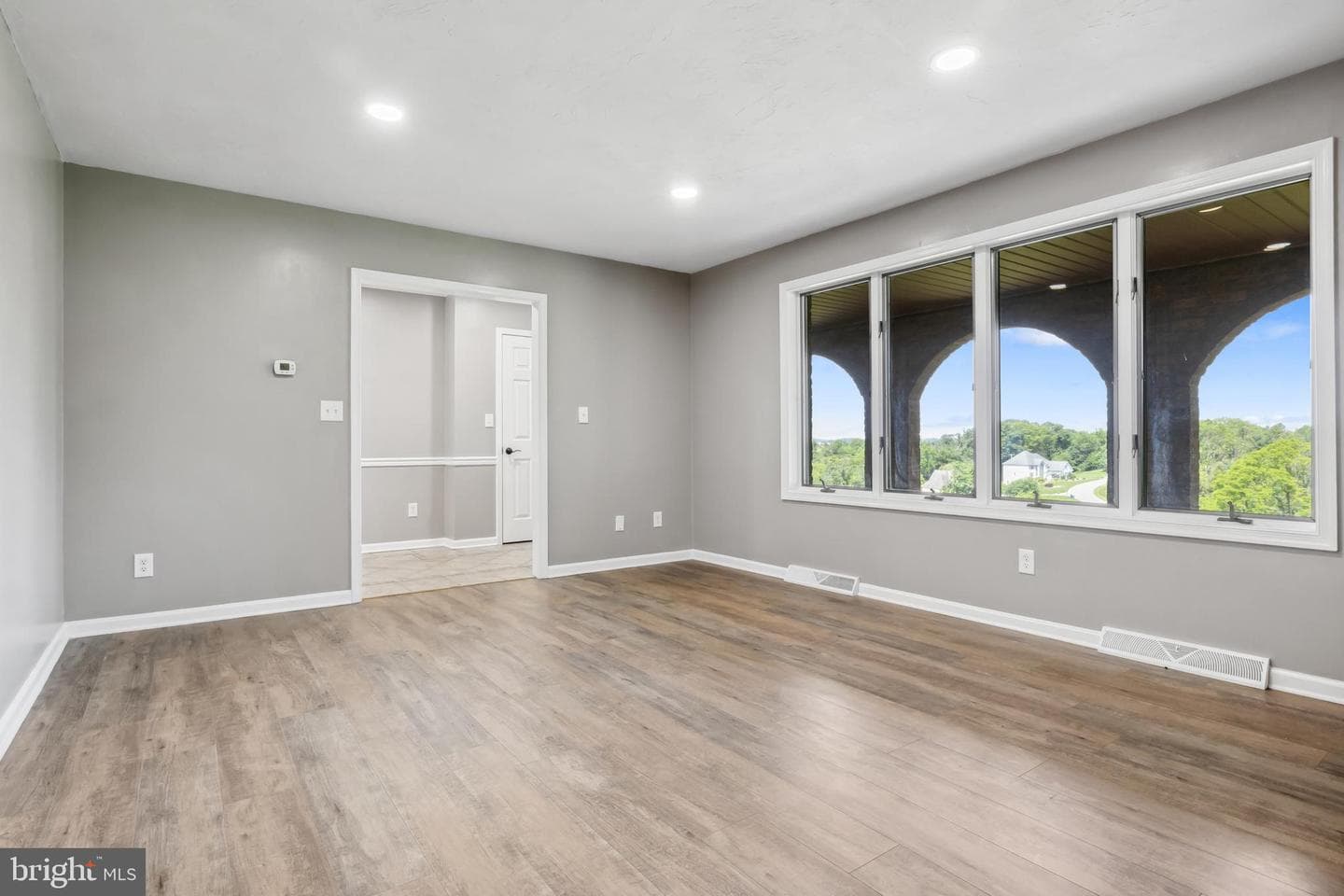 2855 Springwood Road photo 9