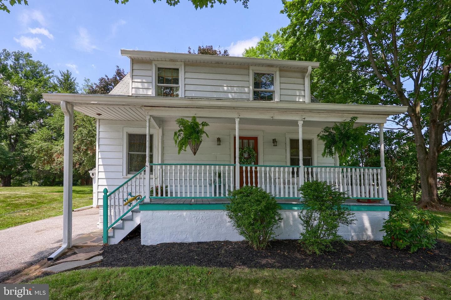 10 Stella Avenue photo 1