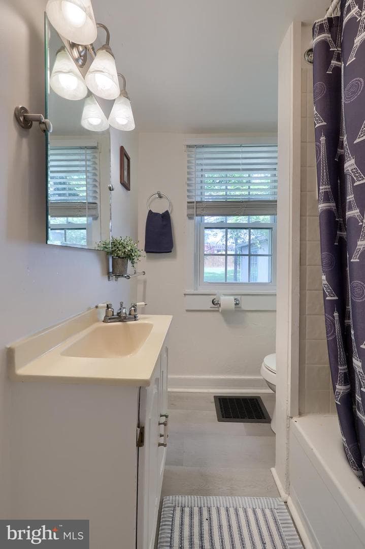 10 Stella Avenue photo 20
