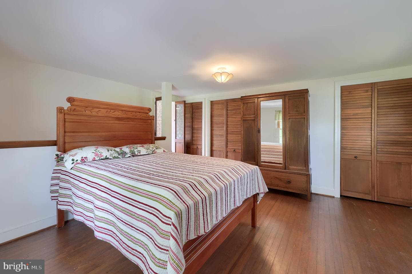 10 Stella Avenue photo 27