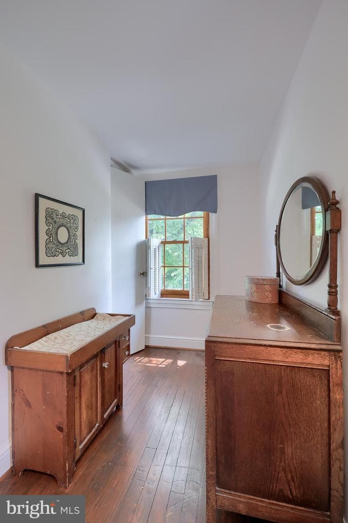 10 Stella Avenue photo 30