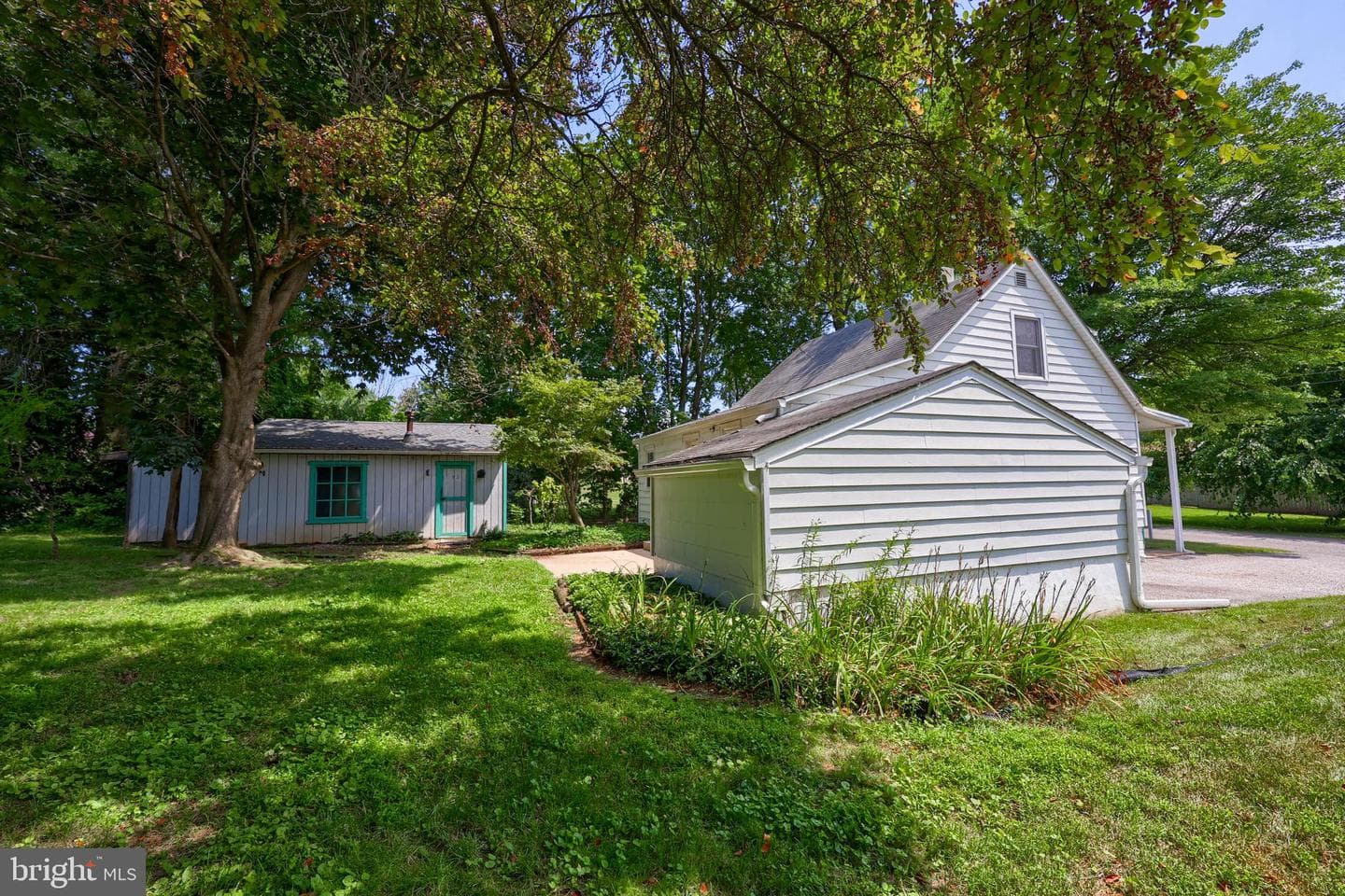 10 Stella Avenue photo 39