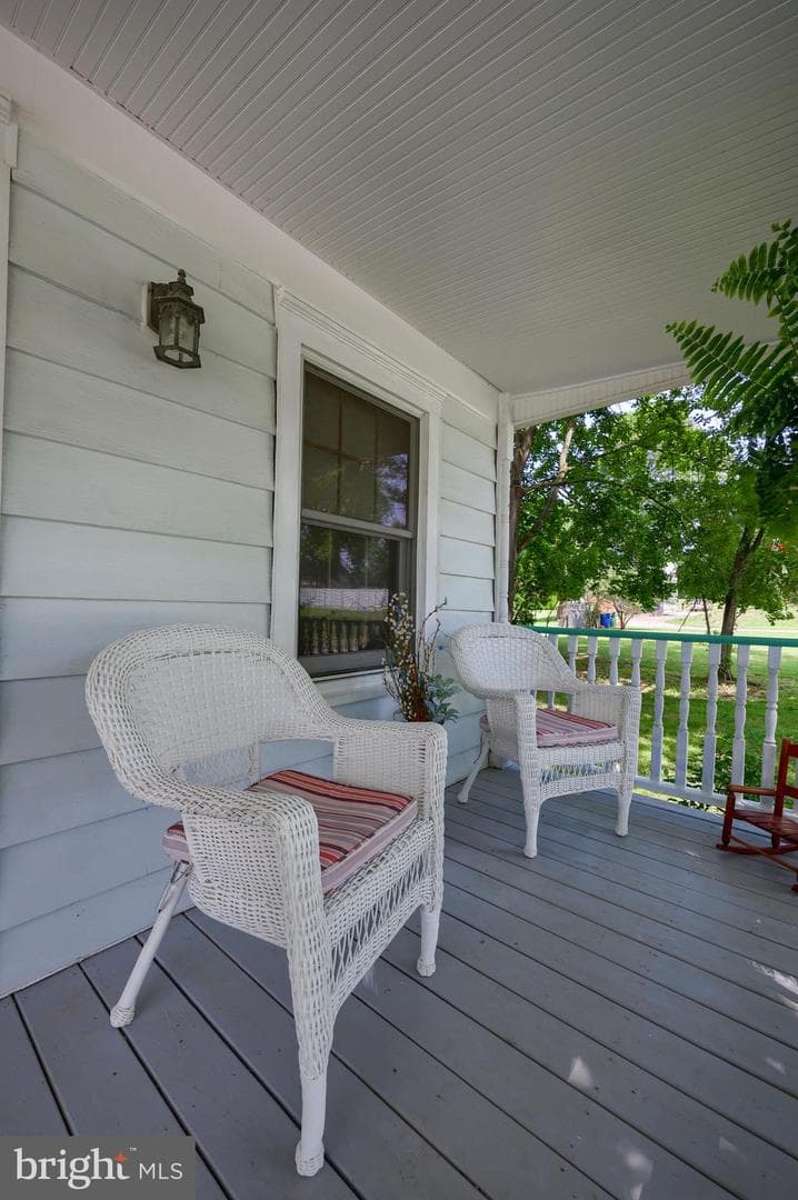 10 Stella Avenue photo 5