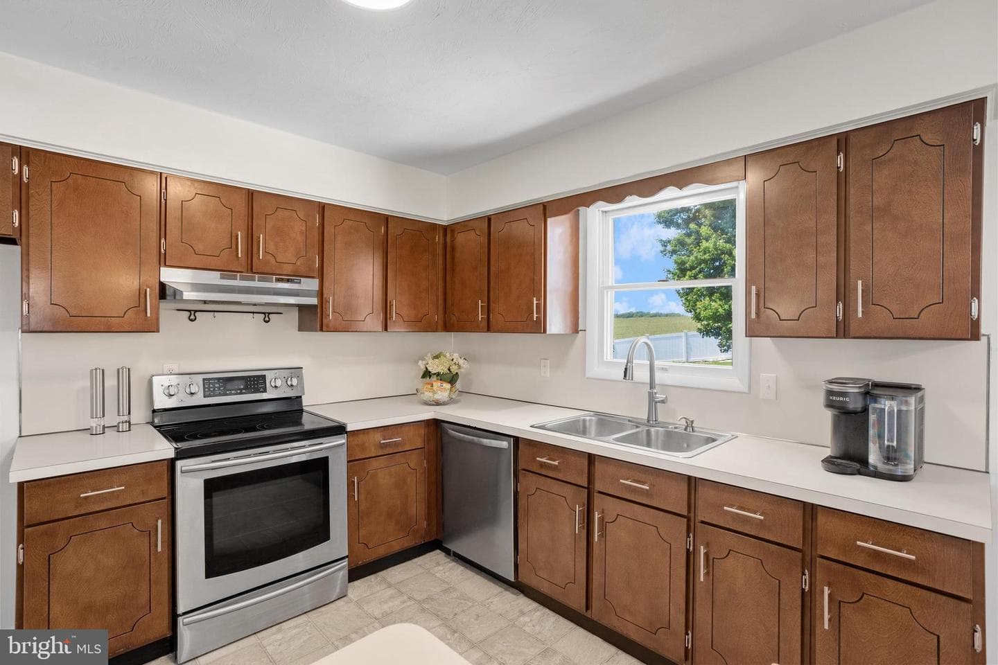 244 Lena Drive photo 11