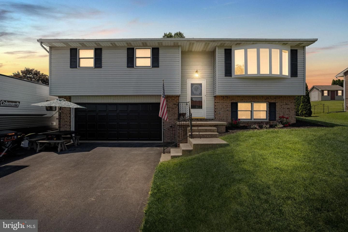 244 Lena Drive photo 2