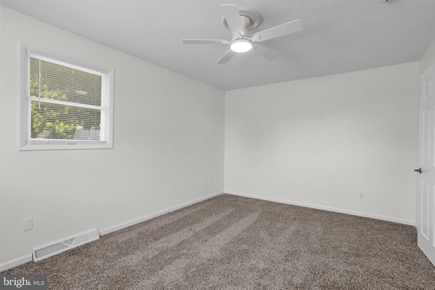 244 Lena Drive photo 22